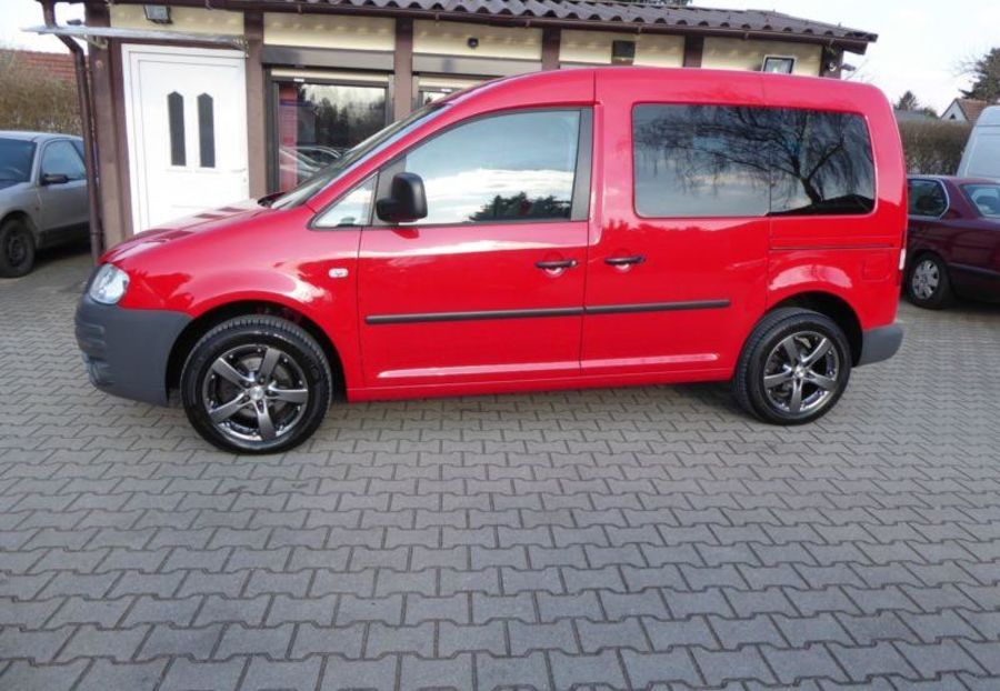 Продам Volkswagen Caddy пасс. Поиск... 2008 года в Львове