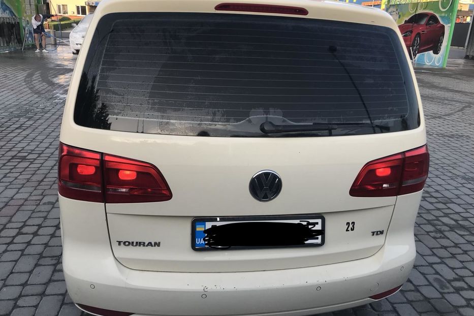 Продам Volkswagen Touran 1.6 TRENDLINE  2011 года в г. Надворная, Ивано-Франковская область