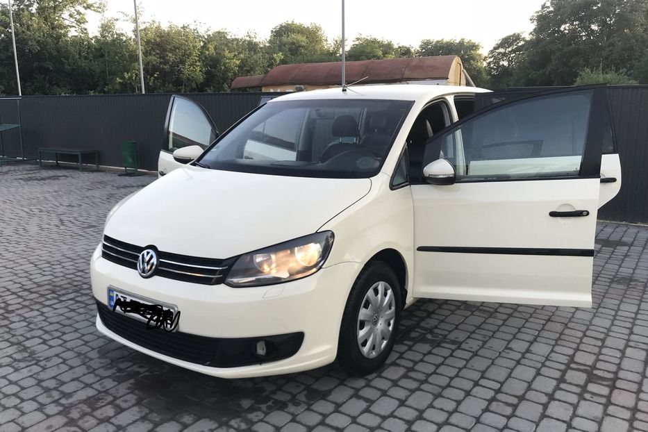 Продам Volkswagen Touran 1.6 TRENDLINE  2011 года в г. Надворная, Ивано-Франковская область