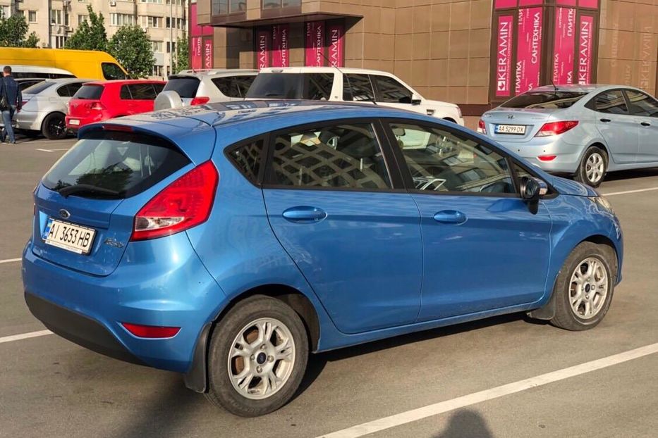 Продам Ford Fiesta 2011 года в Киеве