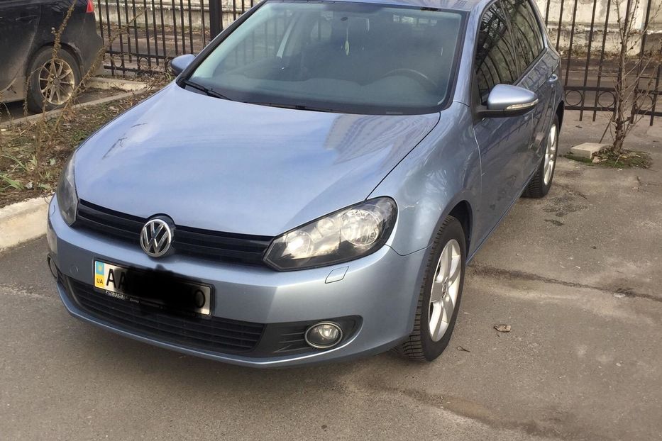 Продам Volkswagen Golf  VI 2010 года в Киеве