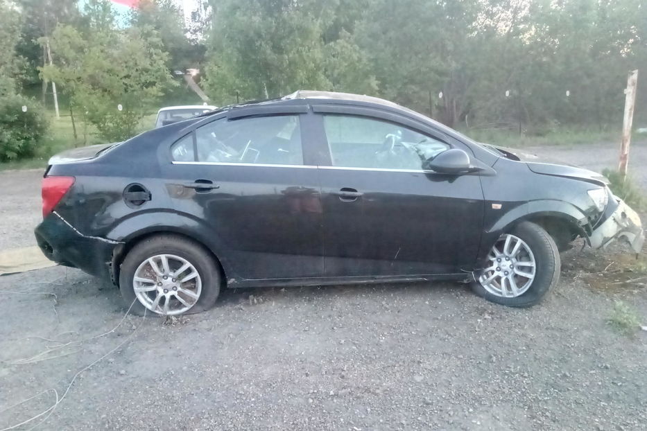 Продам Chevrolet Aveo Т 300 2012 года в Львове