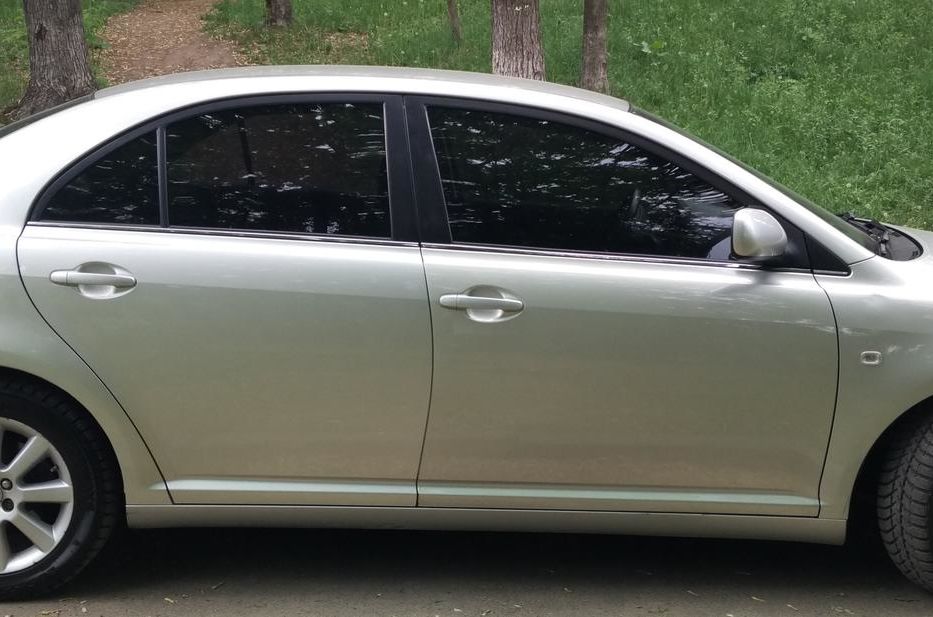 Продам Toyota Avensis 2004 года в Киеве