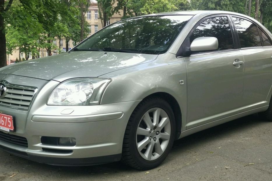 Продам Toyota Avensis 2004 года в Киеве