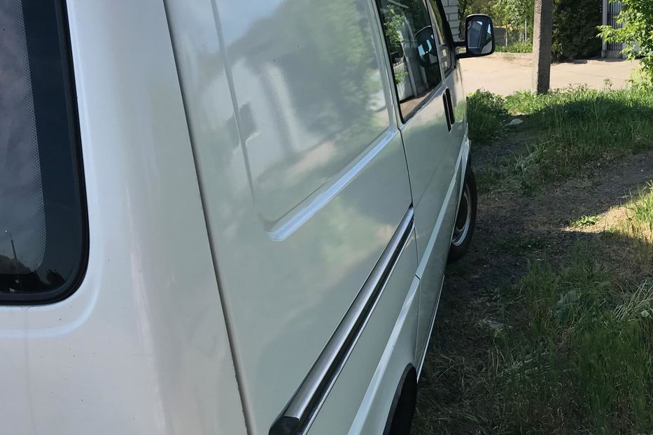 Продам Volkswagen T4 (Transporter) пасс. грузопассажирский 5+1 1997 года в Луцке