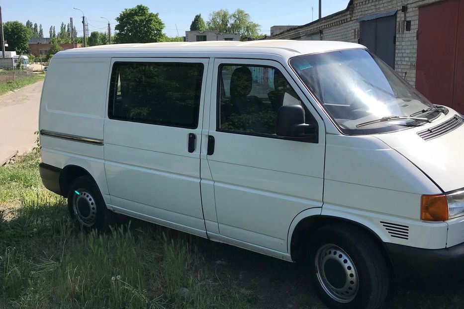 Продам Volkswagen T4 (Transporter) пасс. грузопассажирский 5+1 1997 года в Луцке