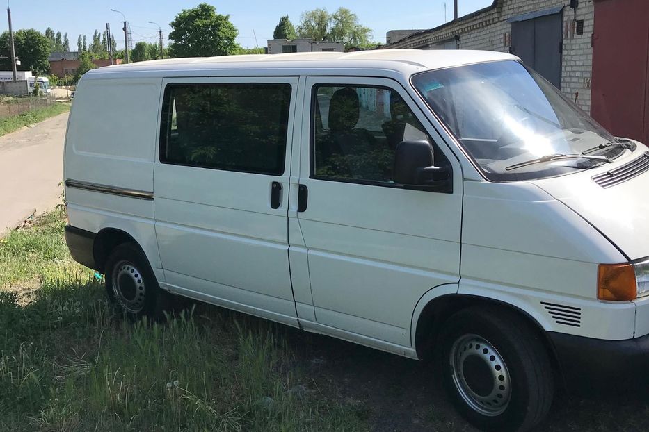 Продам Volkswagen T4 (Transporter) пасс. грузопассажирский 5+1 1997 года в Луцке