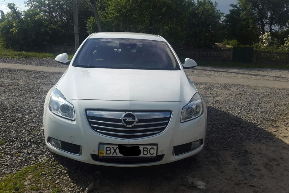 Продам Opel Insignia 2013 года в Хмельницком