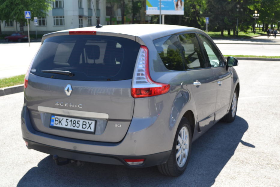 Продам Renault Grand Scenic 2010 года в Ровно