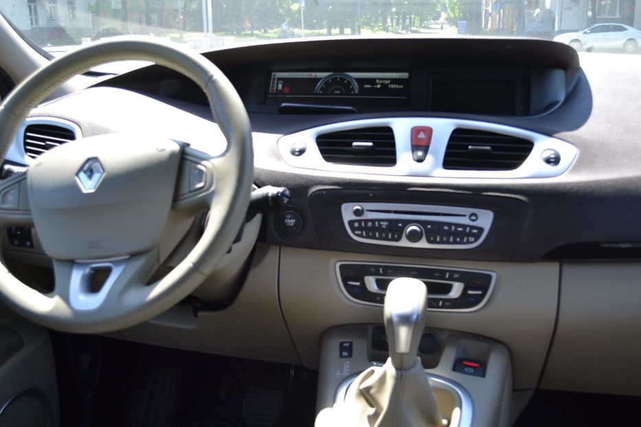 Продам Renault Grand Scenic 2010 года в Ровно