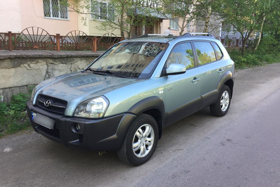 Продам Hyundai Tucson 2.7 2008 года в г. Черняхов, Житомирская область