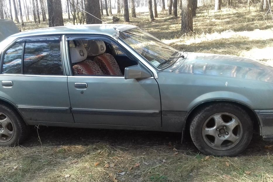 Продам Opel Rekord 1983 года в г. Червоная Зирка, Хмельницкая область