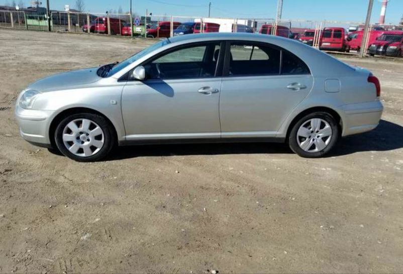 Продам Toyota Avensis 2006 года в Киеве