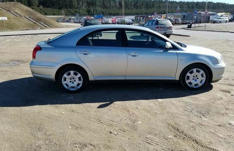 Продам Toyota Avensis 2006 года в Киеве