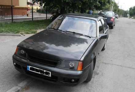 Продам Opel Rekord 1986 года в Ровно