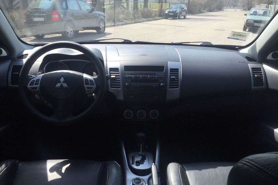 Продам Mitsubishi Outlander XL 2008 года в Харькове