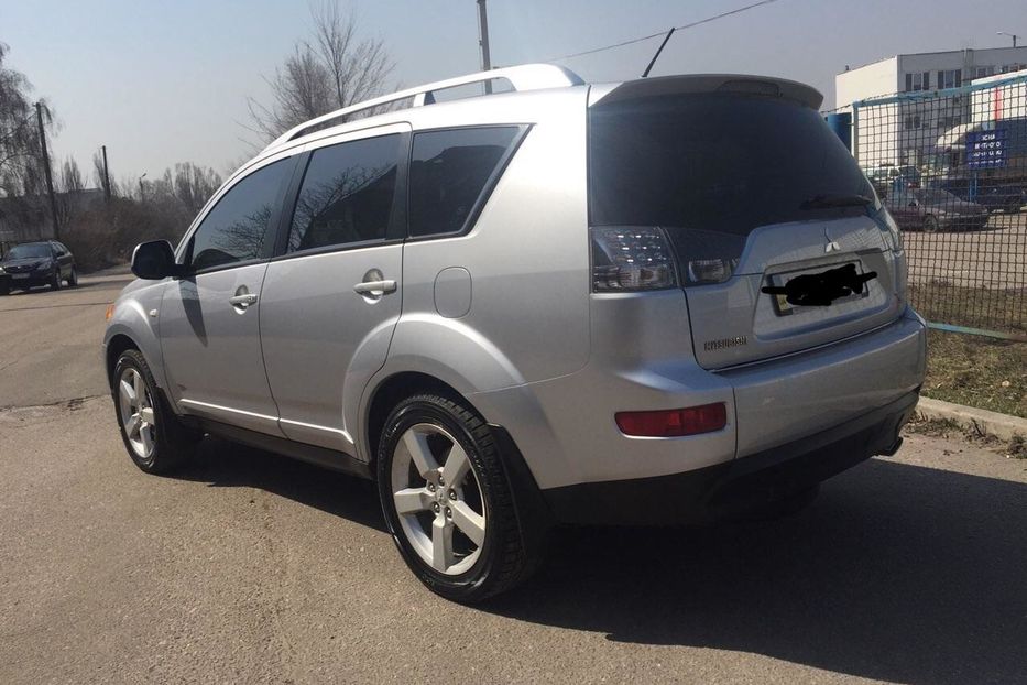 Продам Mitsubishi Outlander XL 2008 года в Харькове