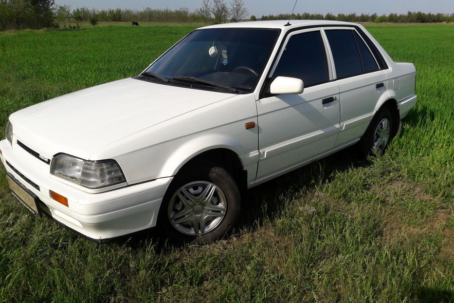 Продам Mazda 323 Тонировка окон 1989 года в г. Александрия, Кировоградская область