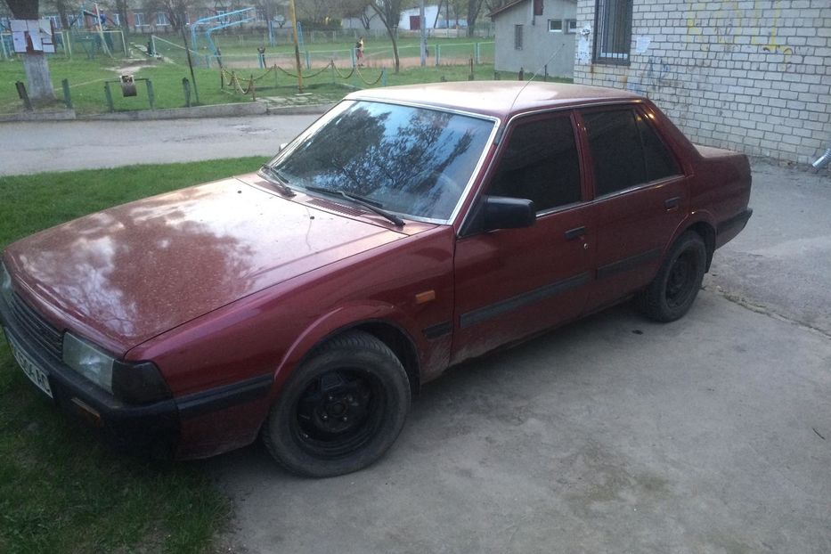 Продам Mazda 626 GC 1986 года в г. Острог, Ровенская область