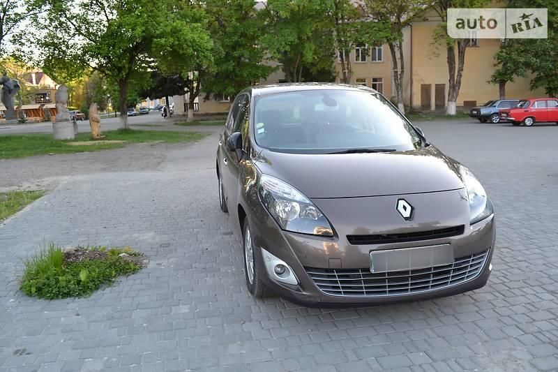 Продам Renault Grand Scenic 2011 года в г. Калуш, Ивано-Франковская область