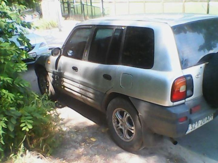 Продам Toyota Rav 4 1997 года в Донецке