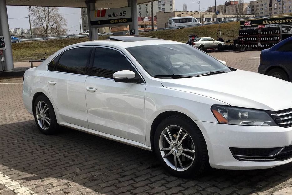 Продам Volkswagen Passat B7 2,5 2012 года в Киеве