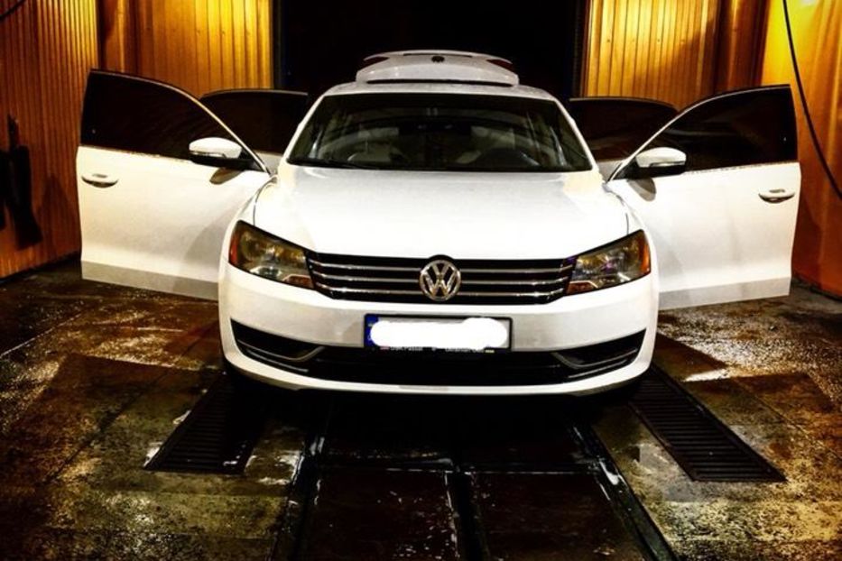 Продам Volkswagen Passat B7 2,5 2012 года в Киеве