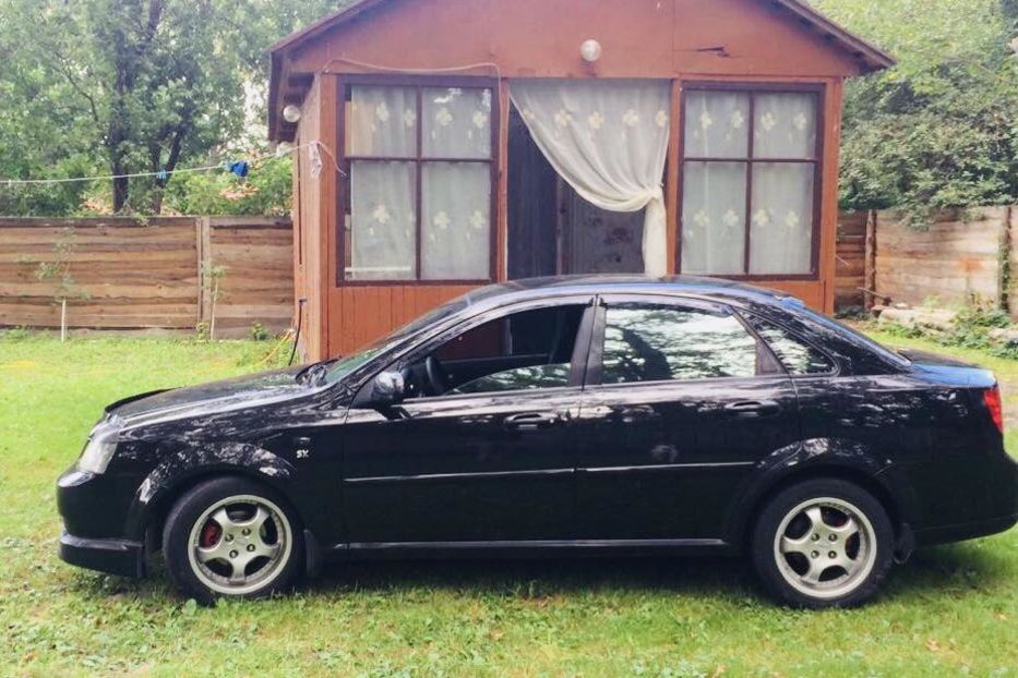 Продам Chevrolet Lacetti SX 2005 года в Киеве