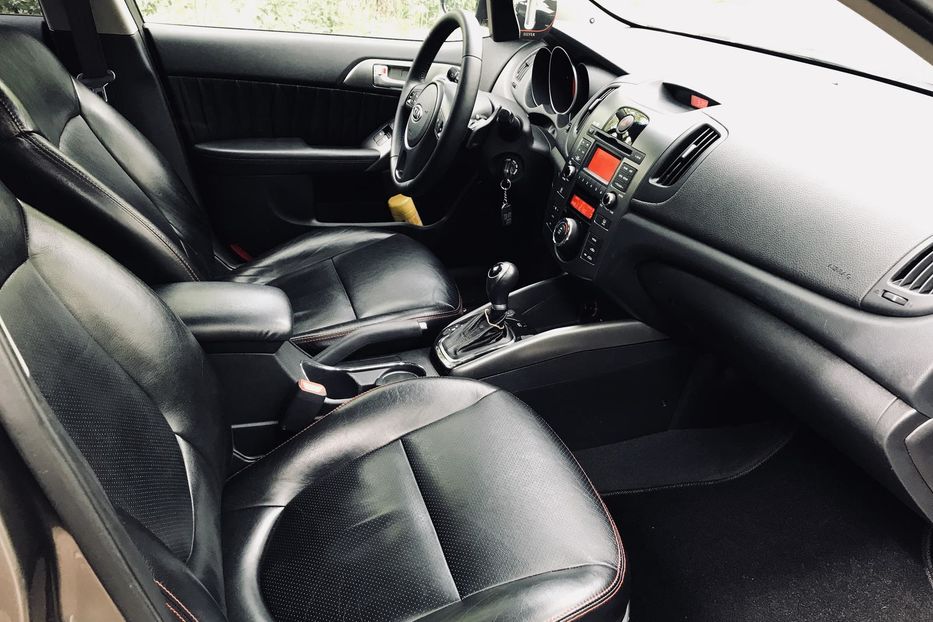 Продам Kia Cerato 2011 года в Киеве