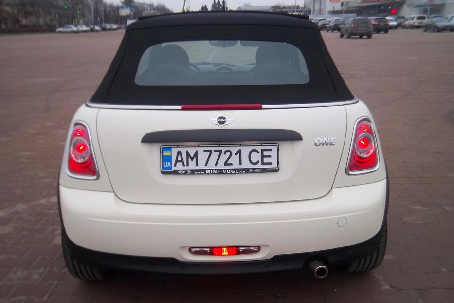 Продам MINI One Cabrio 1.6i 2012 года в Житомире