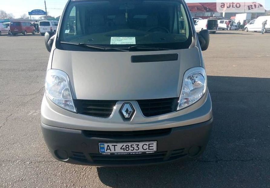 Продам Renault Trafic пасс. 2012 года в Киеве