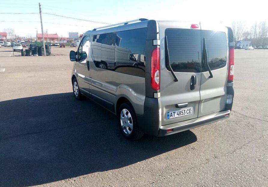 Продам Renault Trafic пасс. 2012 года в Киеве