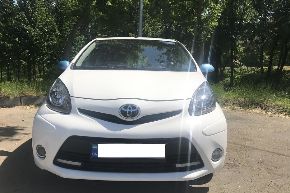Продам Toyota Aygo 2013 года в Киеве