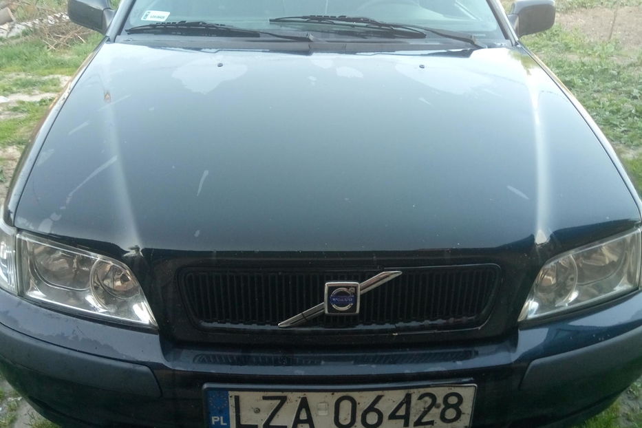 Продам Volvo V40 2001 года в Луцке