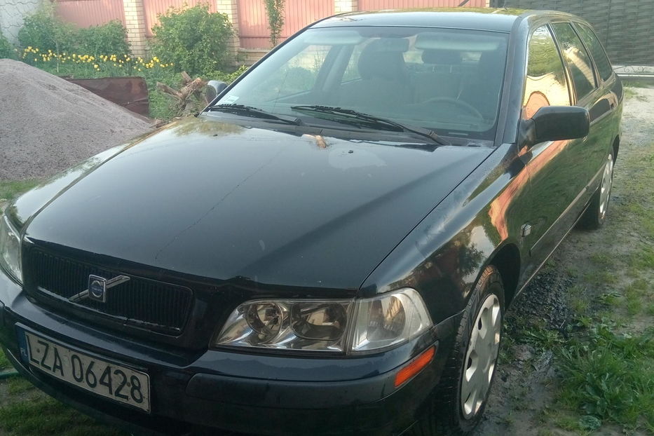 Продам Volvo V40 2001 года в Луцке