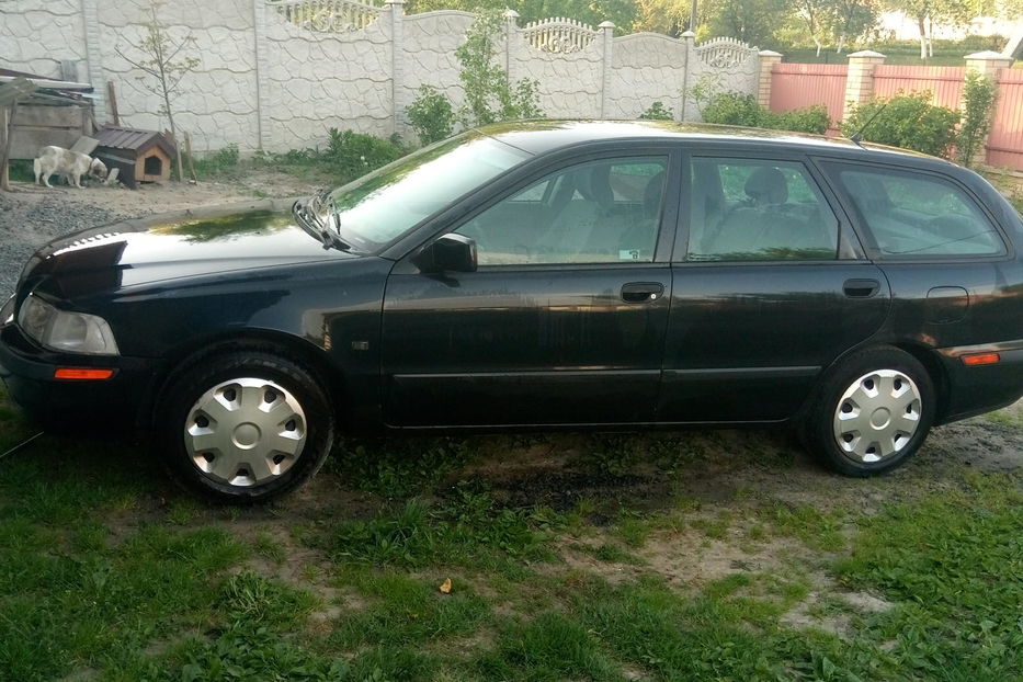 Продам Volvo V40 2001 года в Луцке