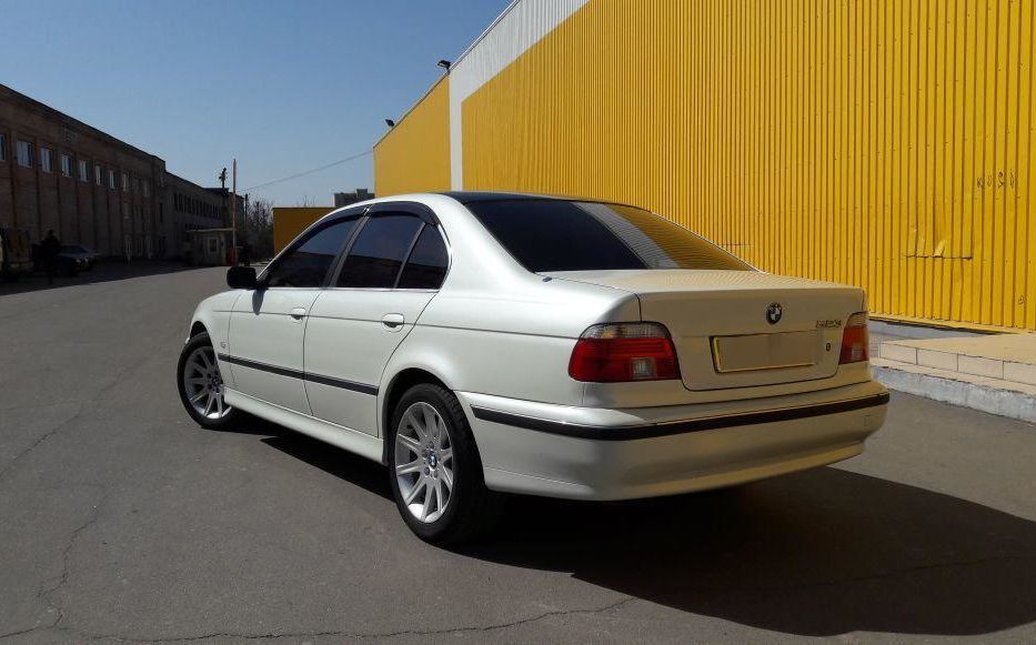 Продам BMW 523 1998 года в г. Мелитополь, Запорожская область