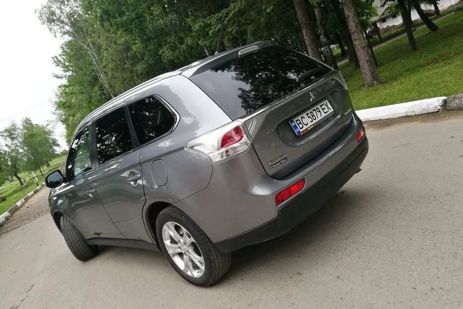 Продам Mitsubishi Outlander 2014 года в Львове