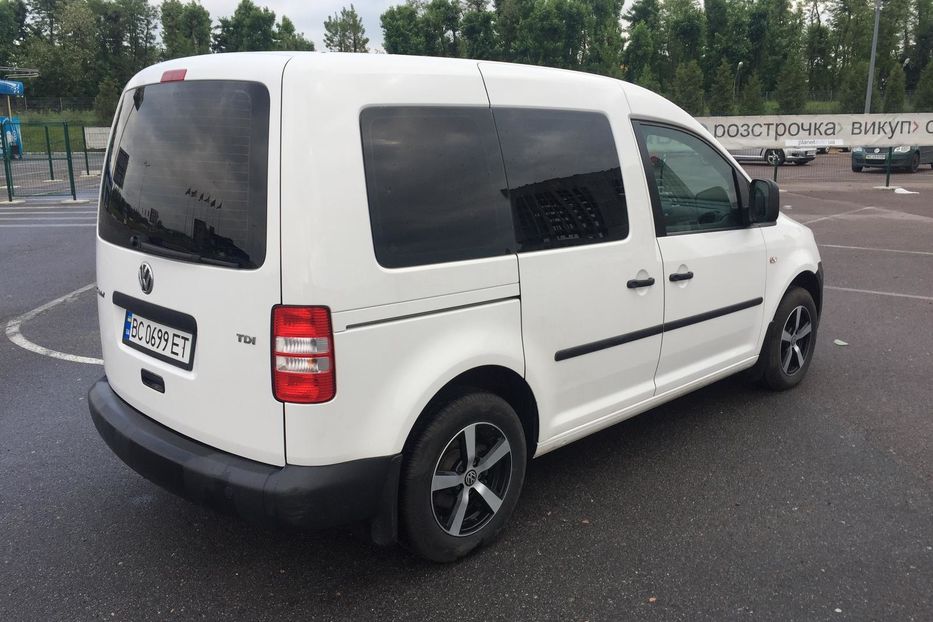 Продам Volkswagen Caddy пасс. 2011 года в Львове