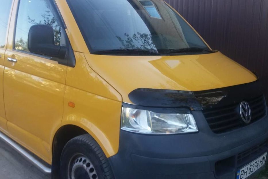 Продам Volkswagen T5 (Transporter) пасс. 2006 года в Одессе