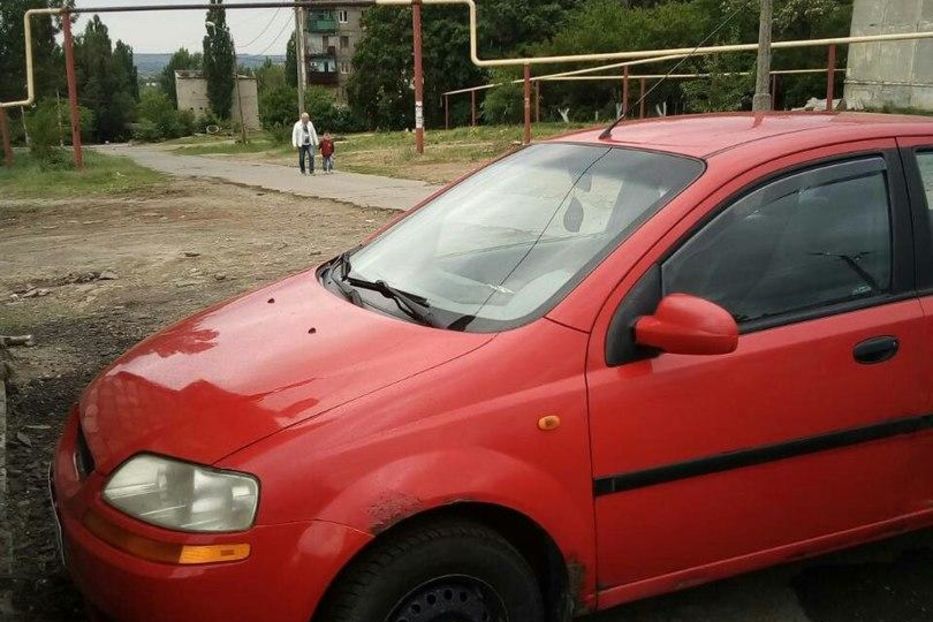 Продам Chevrolet Aveo 2005 года в Донецке