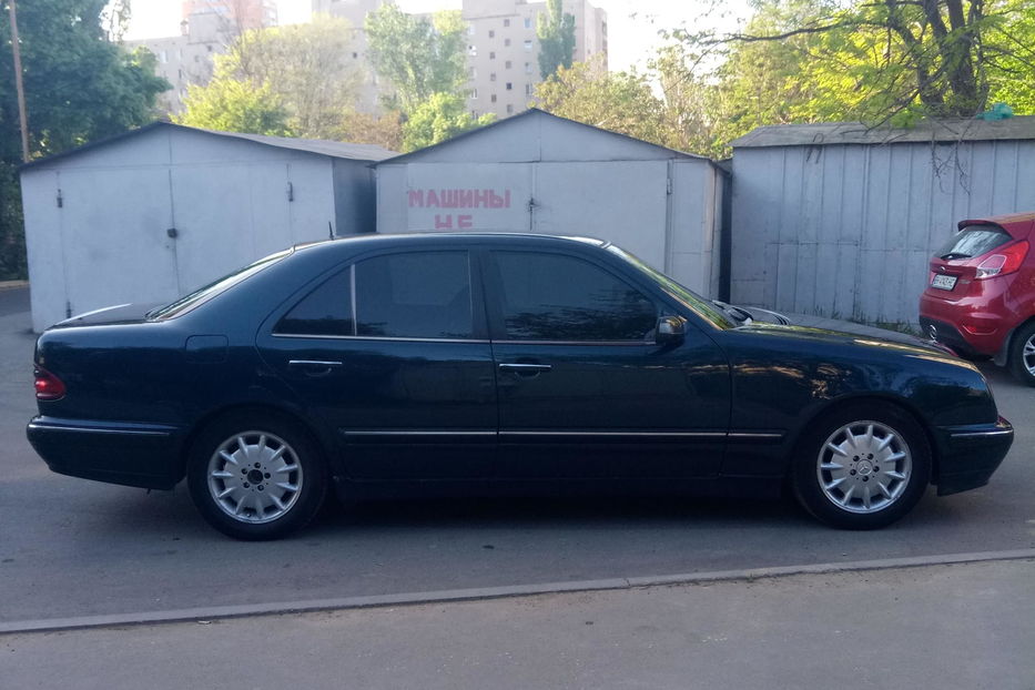 Продам Mercedes-Benz E-Class 2002 года в Одессе