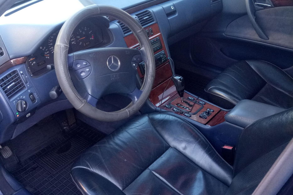 Продам Mercedes-Benz E-Class 2002 года в Одессе