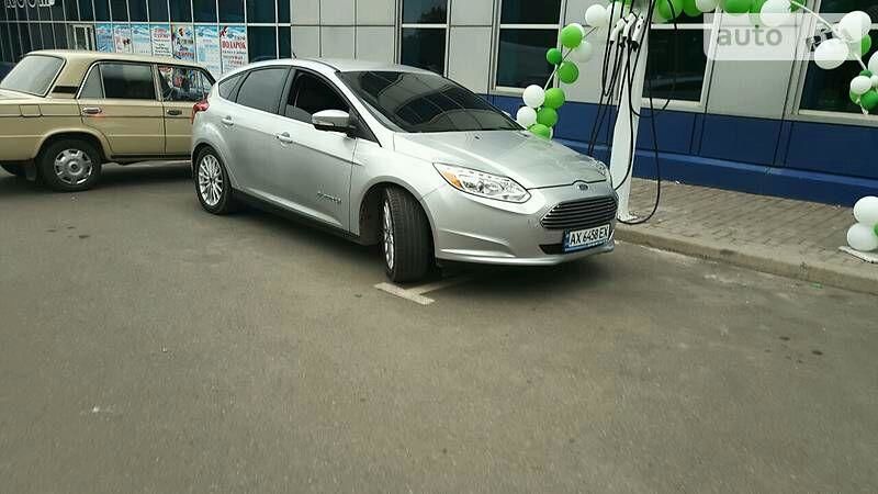 Продам Ford Focus 2013 года в г. Кривой Рог, Днепропетровская область