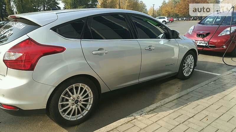 Продам Ford Focus 2013 года в г. Кривой Рог, Днепропетровская область