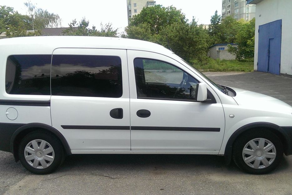 Продам Opel Combo пасс. 1.3cdti 2006 года в г. Бердичев, Житомирская область