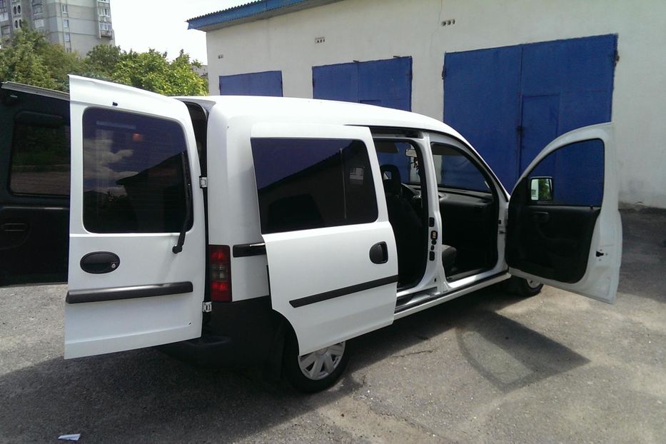 Продам Opel Combo пасс. 1.3cdti 2006 года в г. Бердичев, Житомирская область