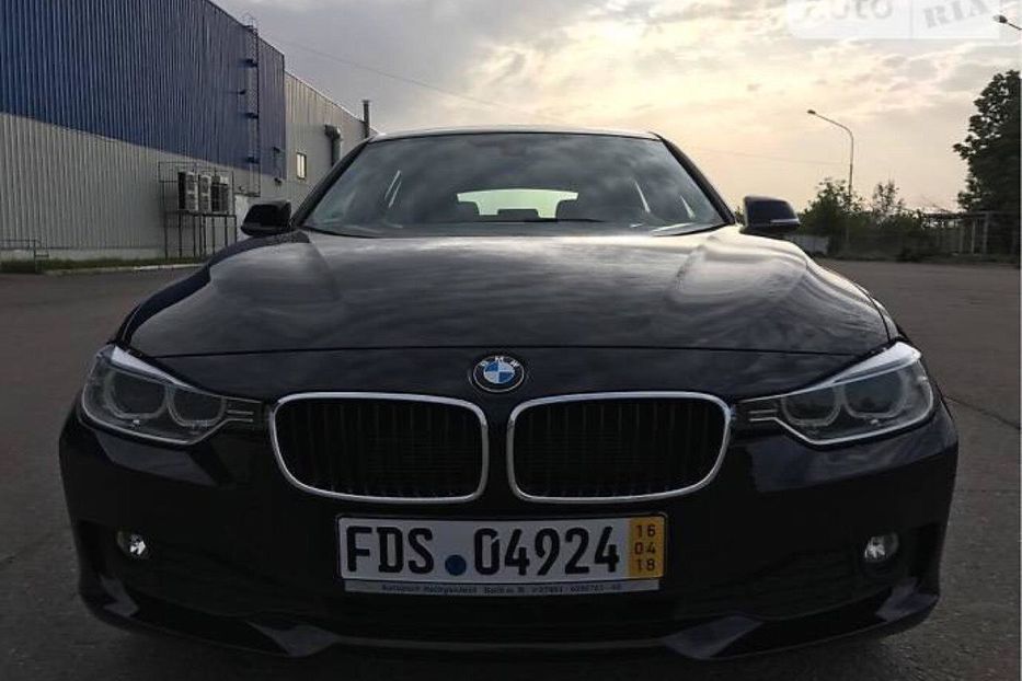 Продам BMW 320 Bi-Xenon 2013 2013 года в г. Кременчуг, Полтавская область