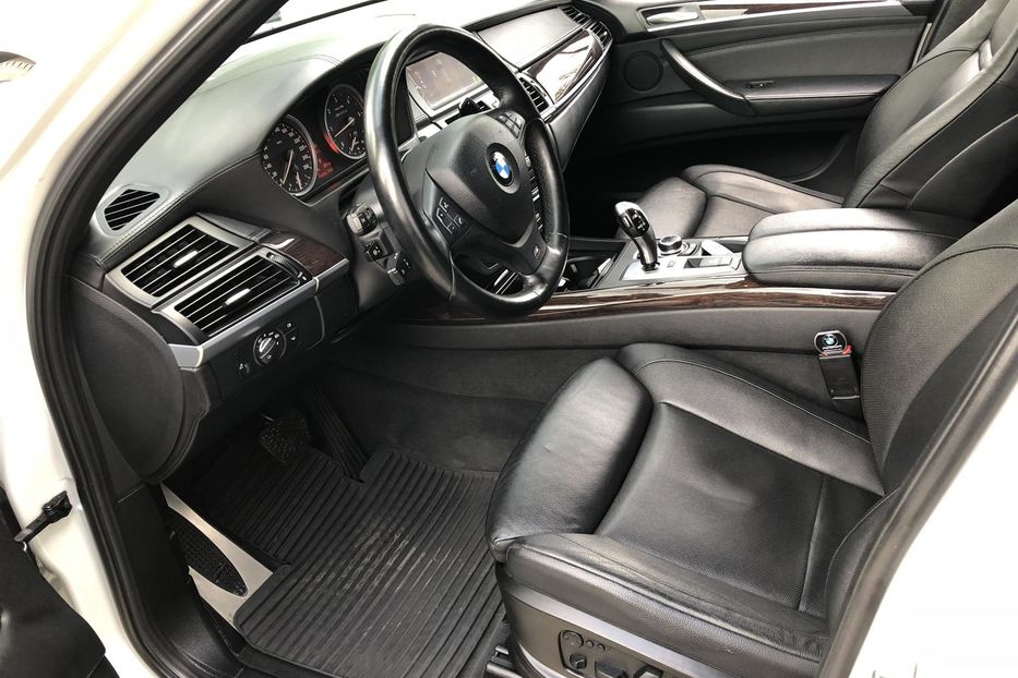 Продам BMW X5 M 50d 2012 года в Луганске