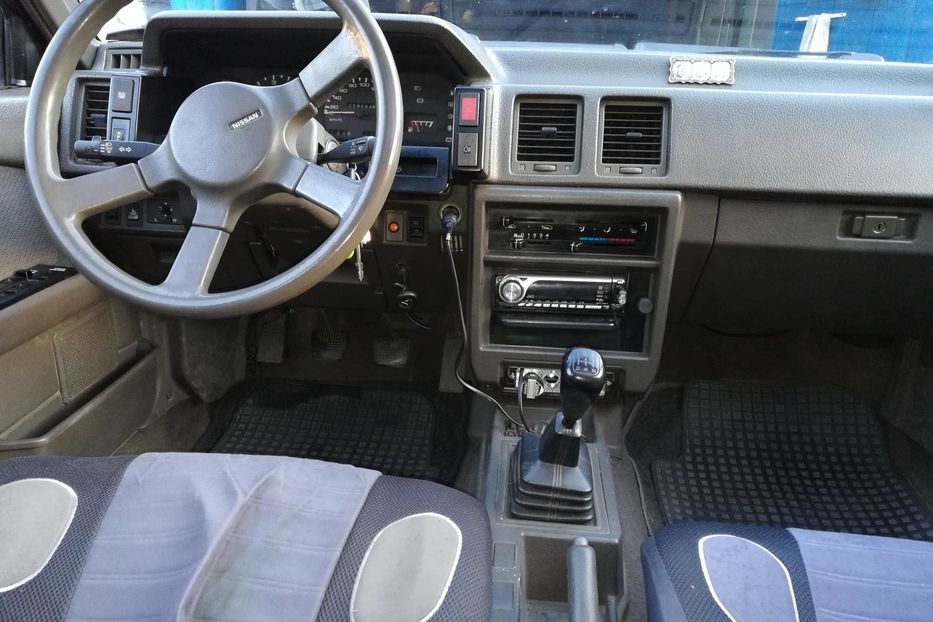 Продам Nissan Bluebird 1990 года в г. Першотравенск, Днепропетровская область